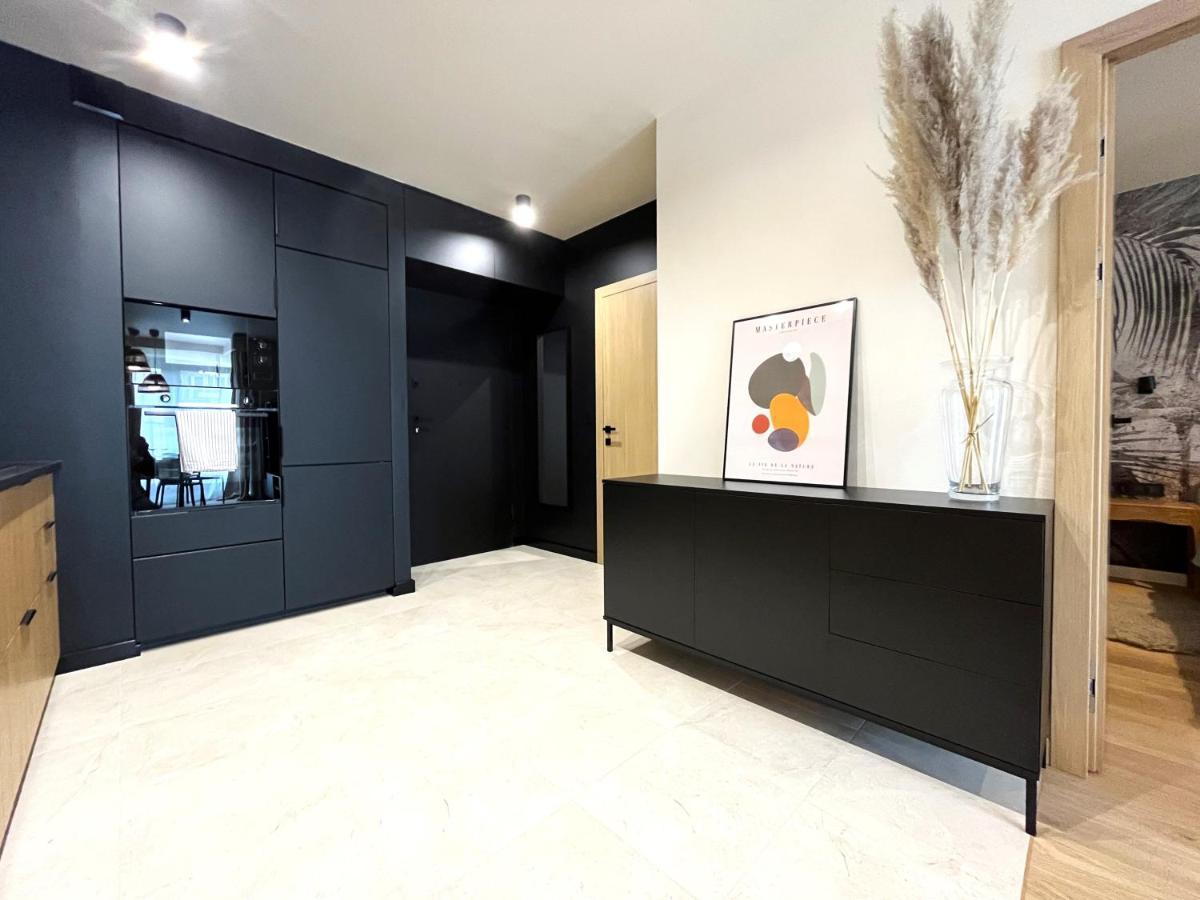 Wyszynskiego Apartment - Self Check-In 20H - Parking &Lift Breslávia Exterior foto