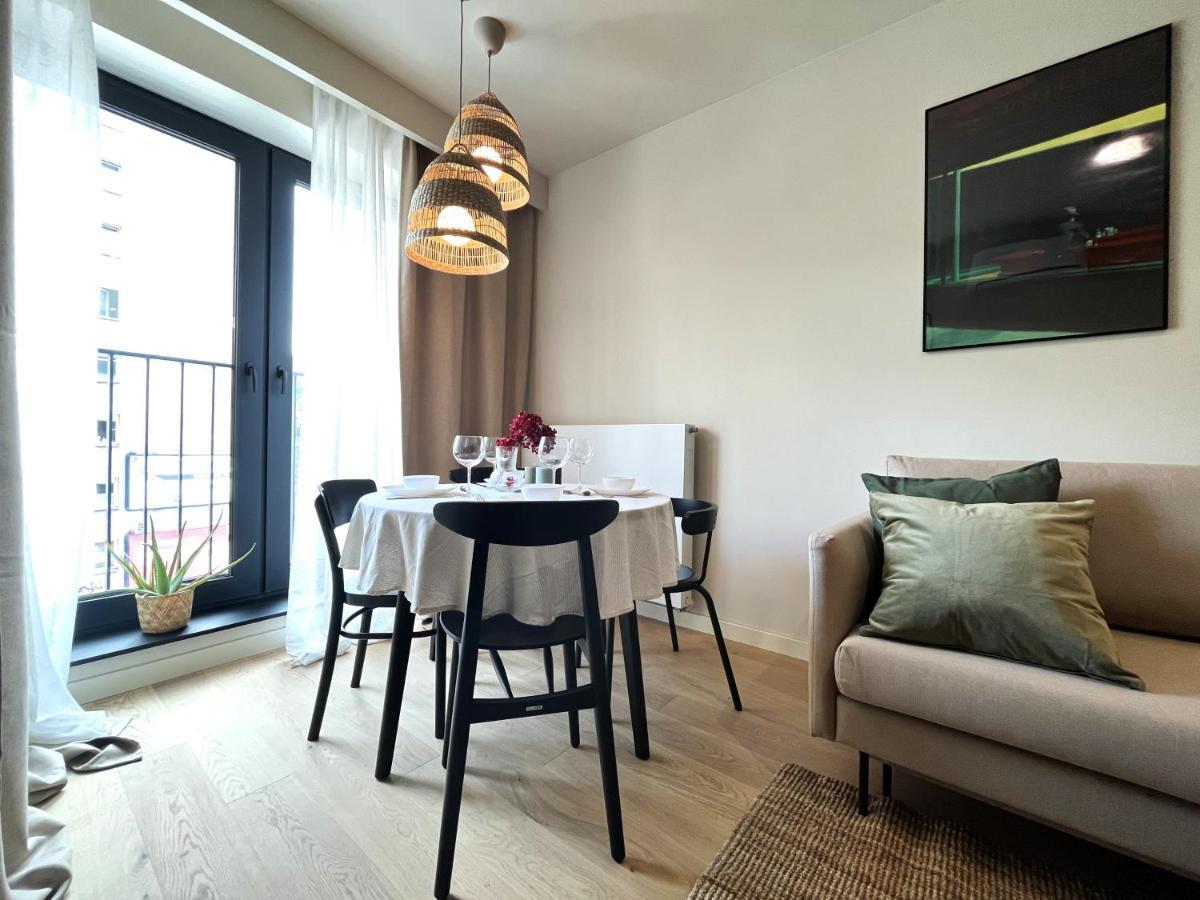 Wyszynskiego Apartment - Self Check-In 20H - Parking &Lift Breslávia Exterior foto