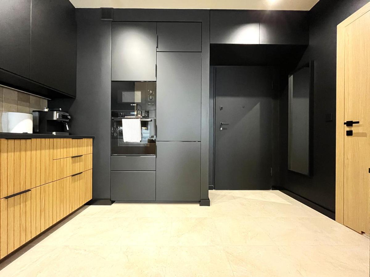 Wyszynskiego Apartment - Self Check-In 20H - Parking &Lift Breslávia Exterior foto