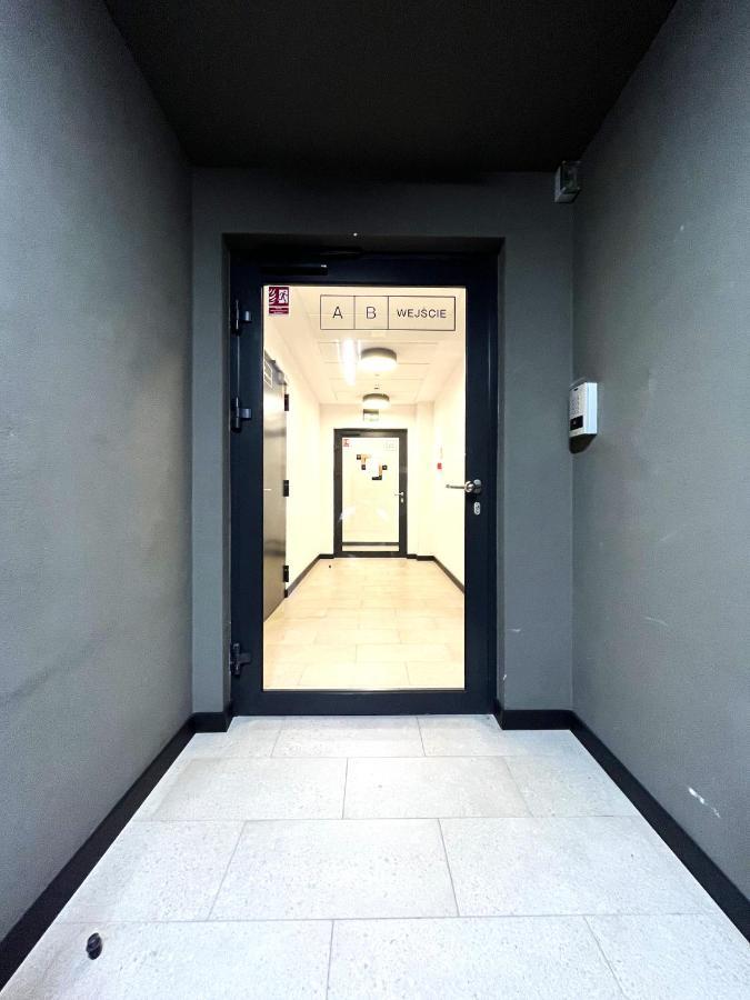 Wyszynskiego Apartment - Self Check-In 20H - Parking &Lift Breslávia Exterior foto